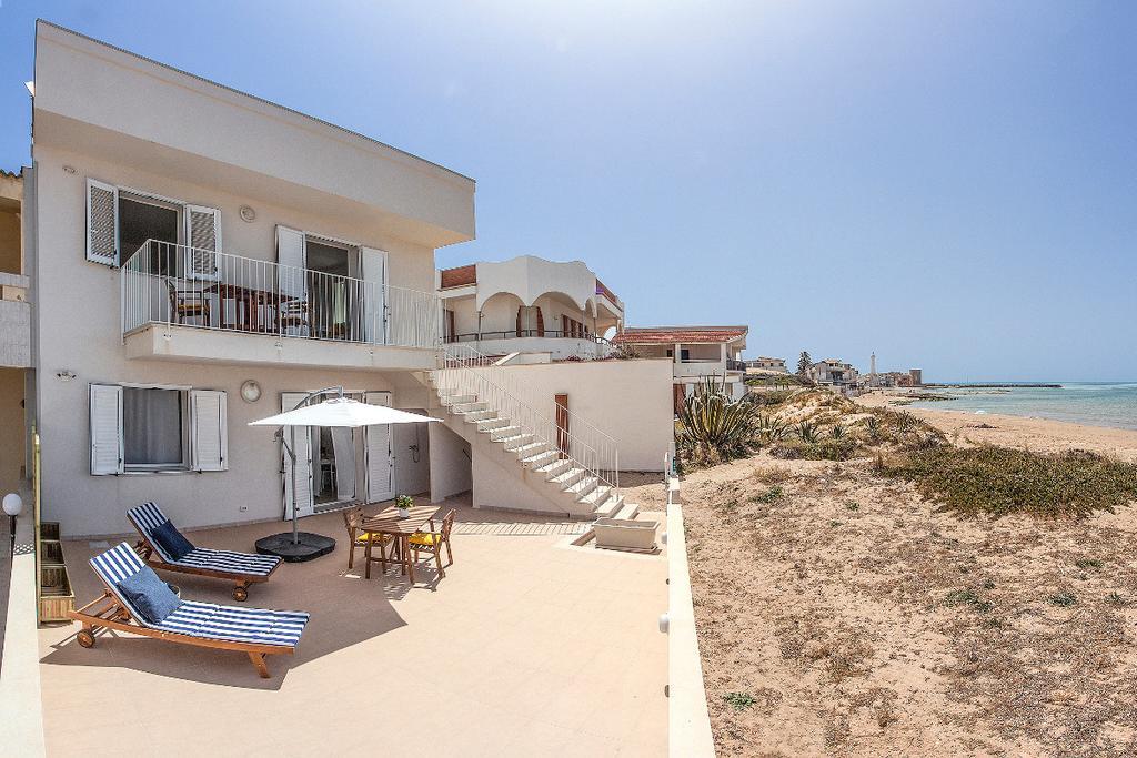 Terrazza Montalbano Villa Punta Secca Exterior photo